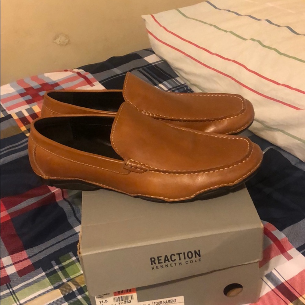 Dress shoes